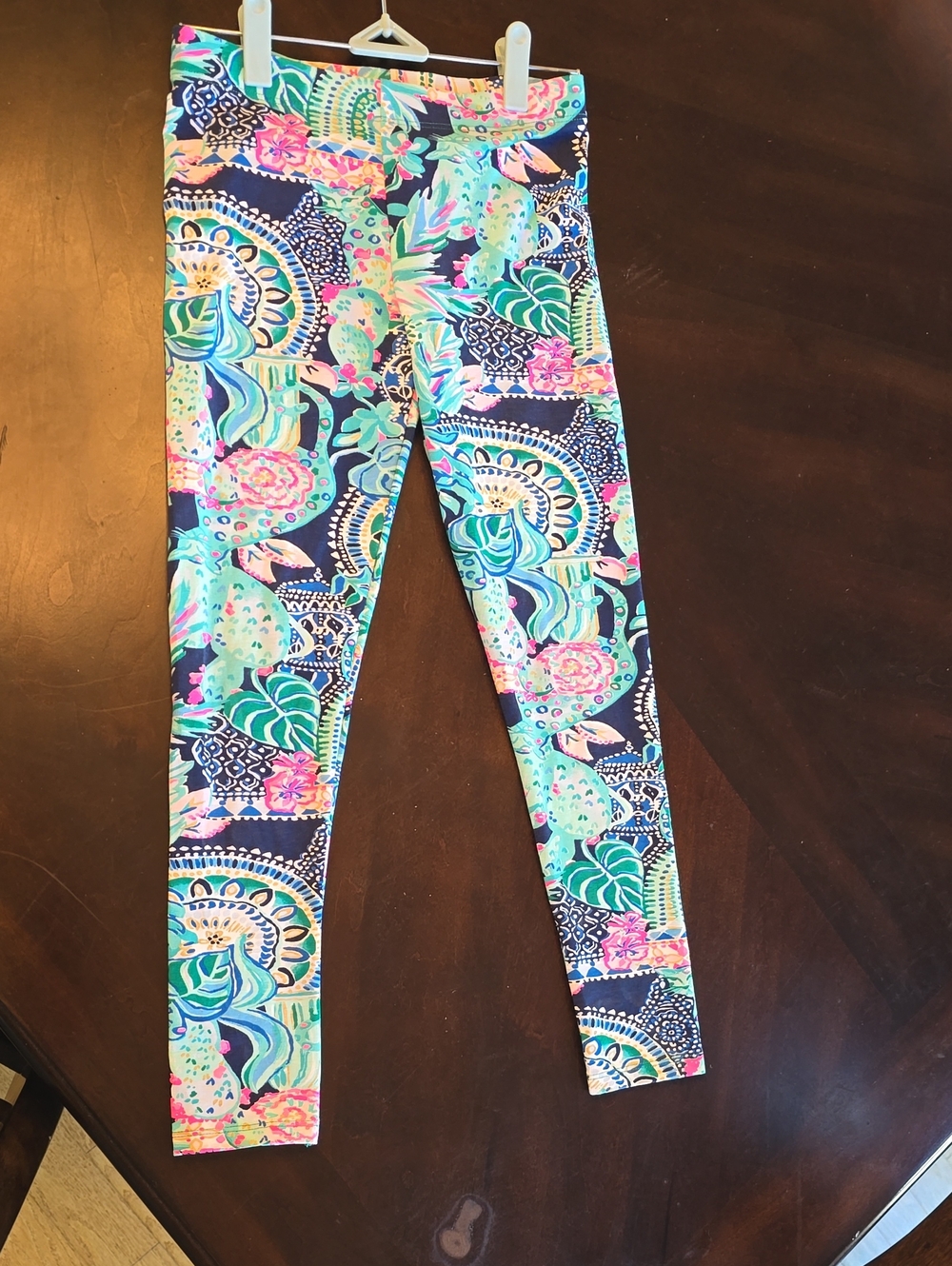 Lilly Pulitzer Navy Leggings with Turquoise, Pink & Green Floral Print NWOT